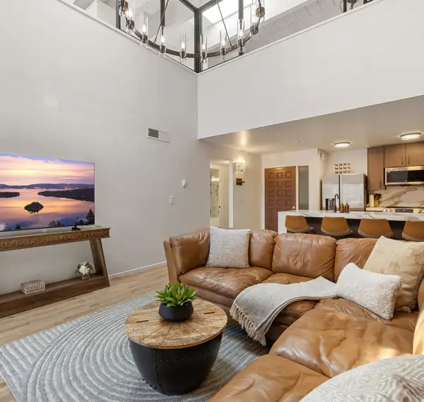 Treetop on Country Club, condo in Incline Village