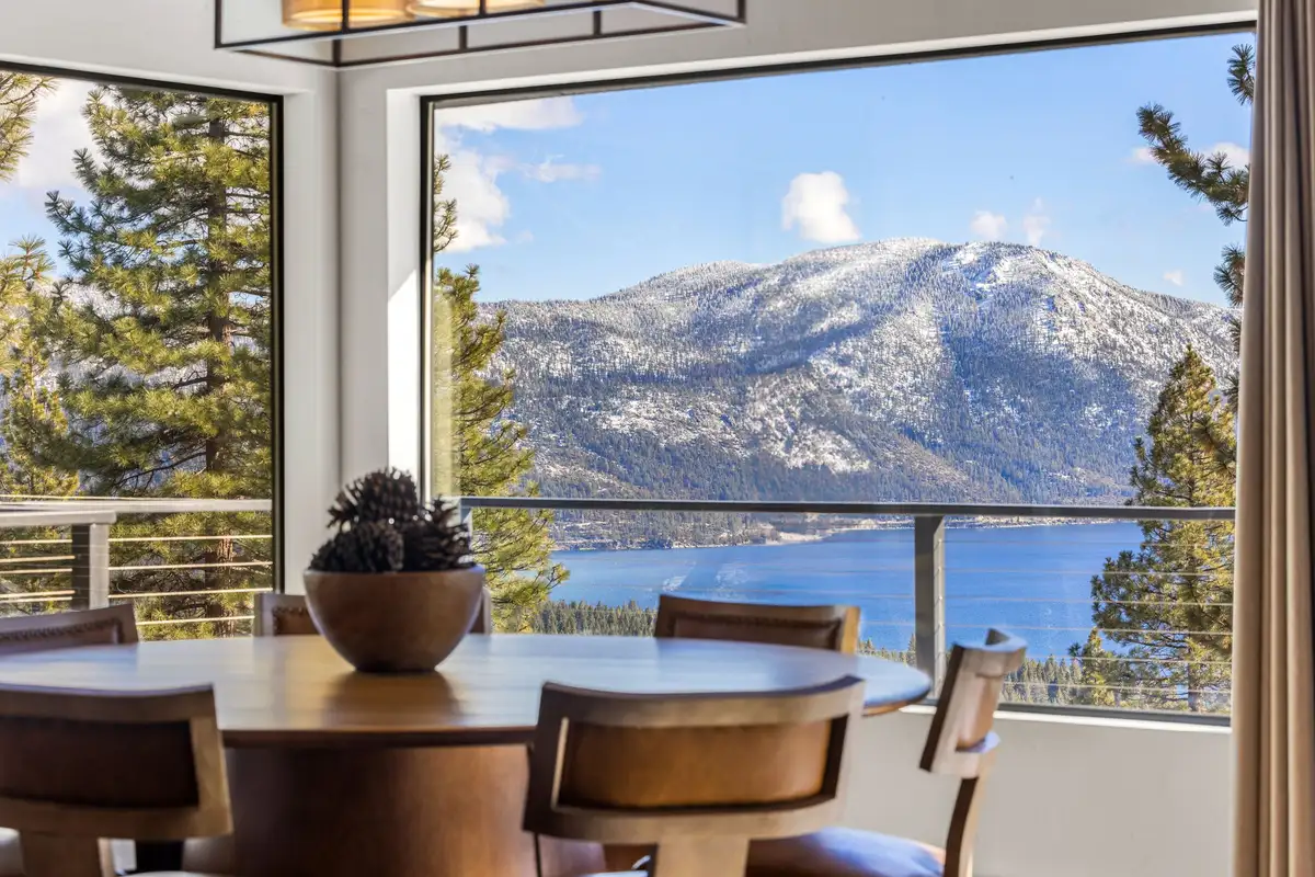 Dining table, Incline Lakehouse Lookout