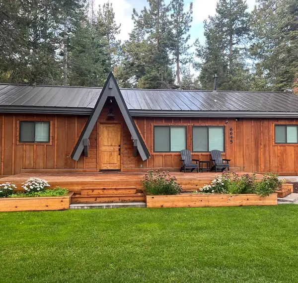 Updated West Shore Cabin 1 mile to Chambers Beach, home in Homewood