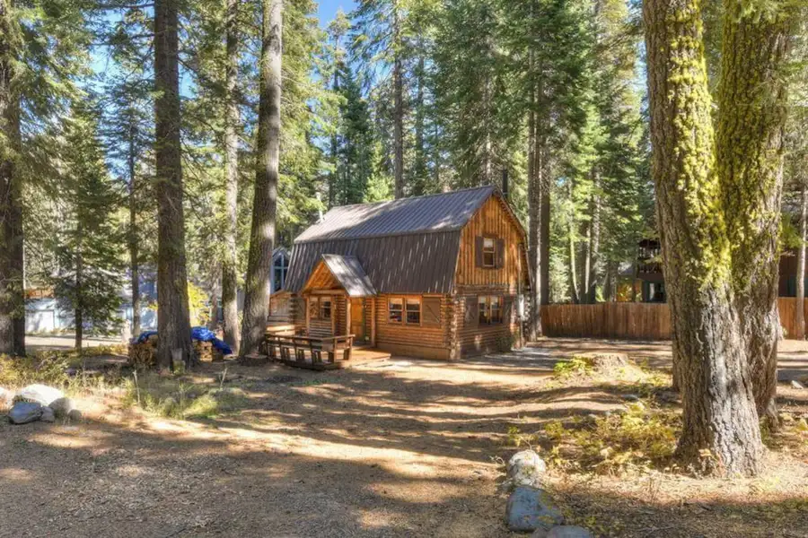 Rustic, Cozy Cabin in Homewood, Enchanted Woods Cabin