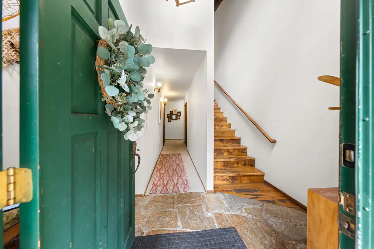 Entry way, Evergreen Hideout