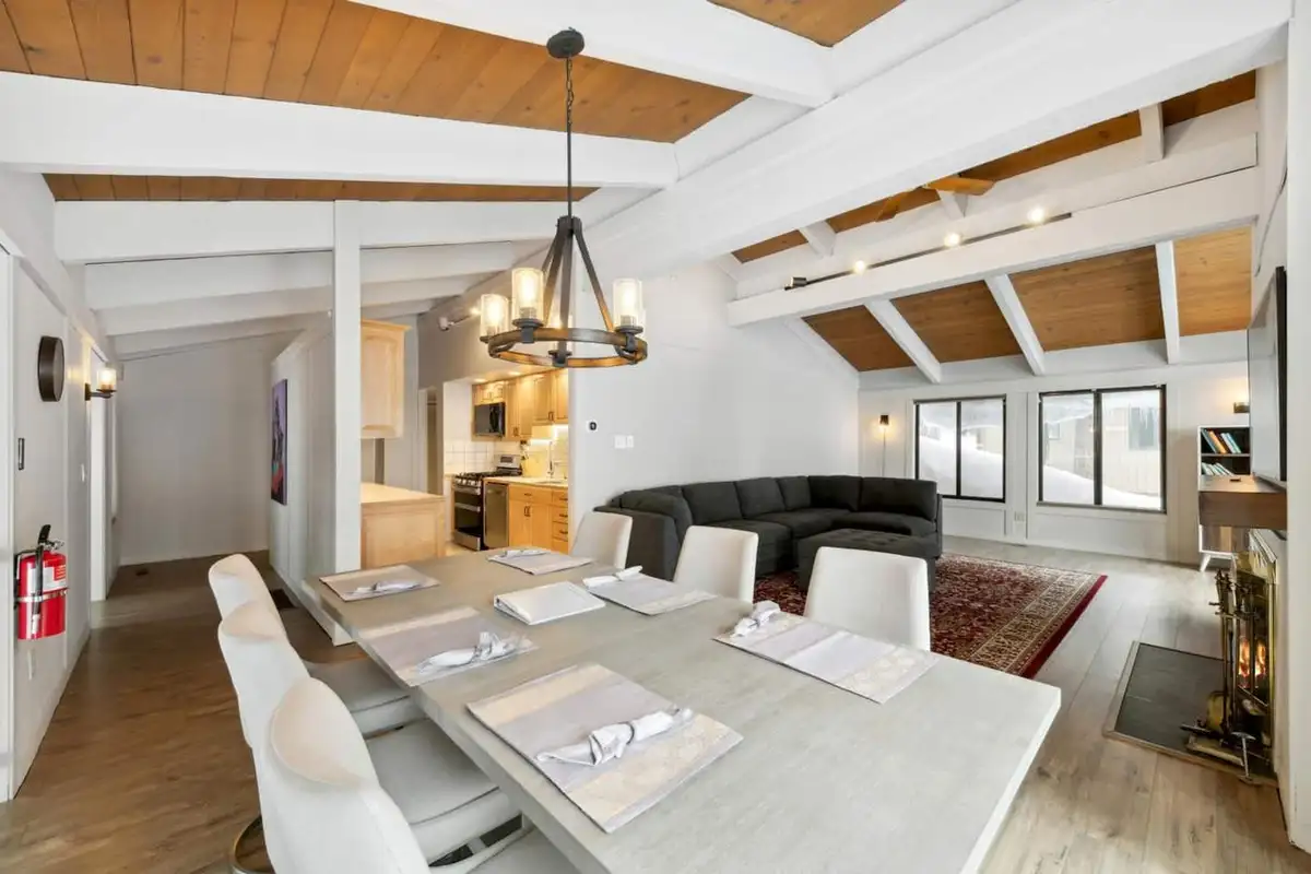 Dining Table for 6, Lake View Treasure