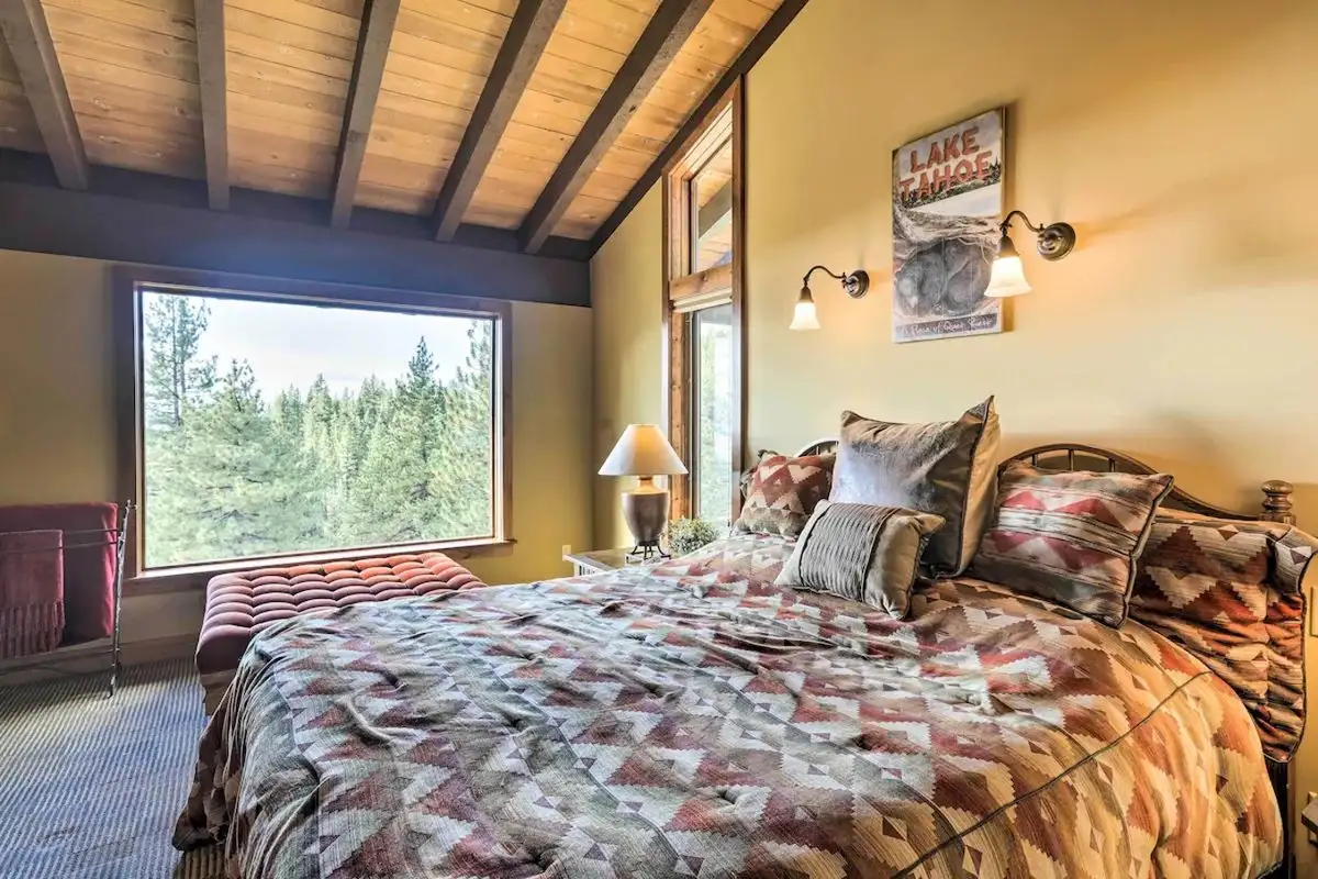 Bedroom 1 | King Bed | Main Level, Lakeview Oasis