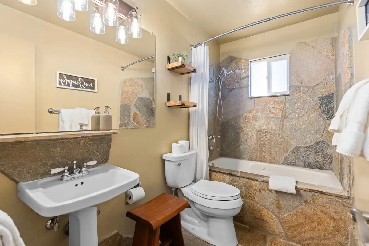 Bathroom #1 on first floor, Mountaintop Retreat