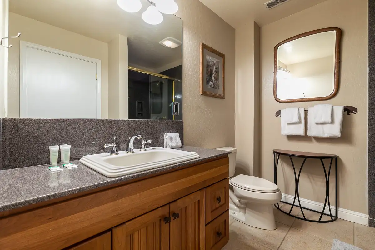 Master bath, Trailside Tahoe Townhouse