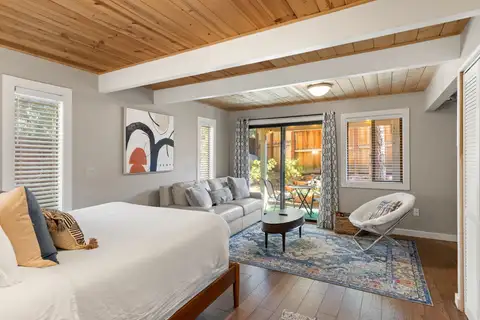 Master bedroom, Serenity Bungalow