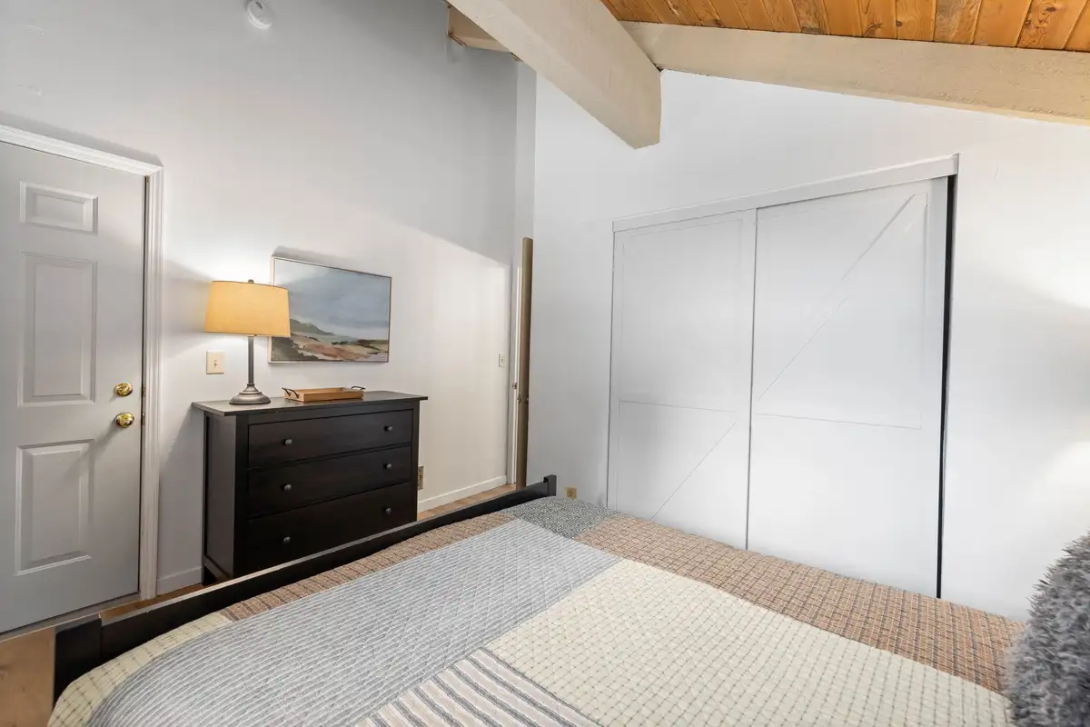 Bedroom #2 with Queen Bed, located on 2nd level, Mountaintop Retreat