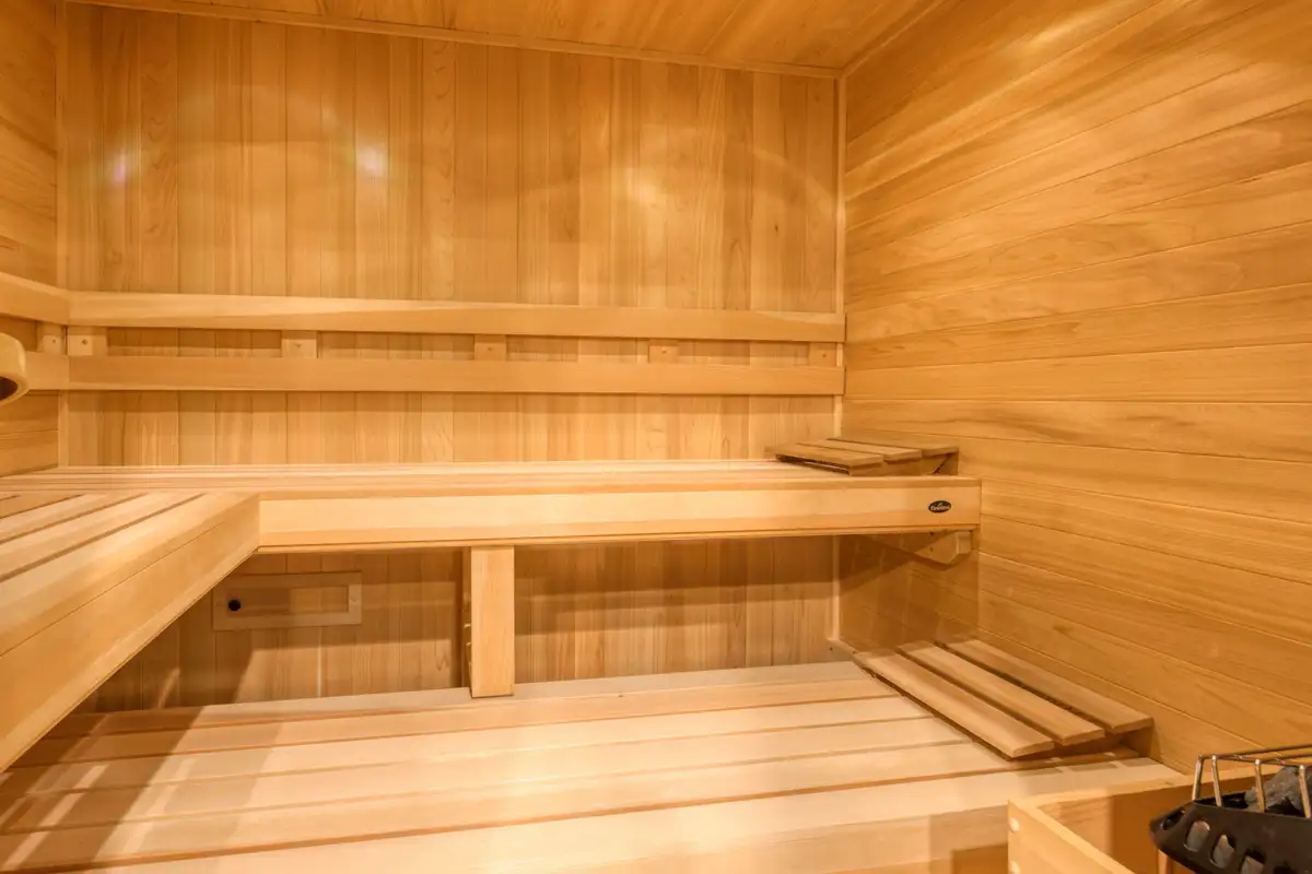 Sauna, Lunar Lakeview Haven