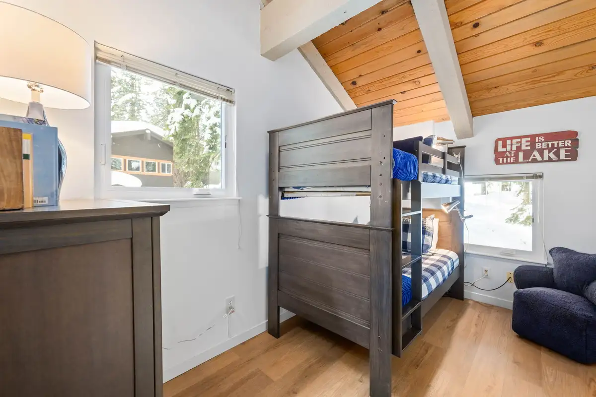 Bedroom #4, Mountaintop Retreat