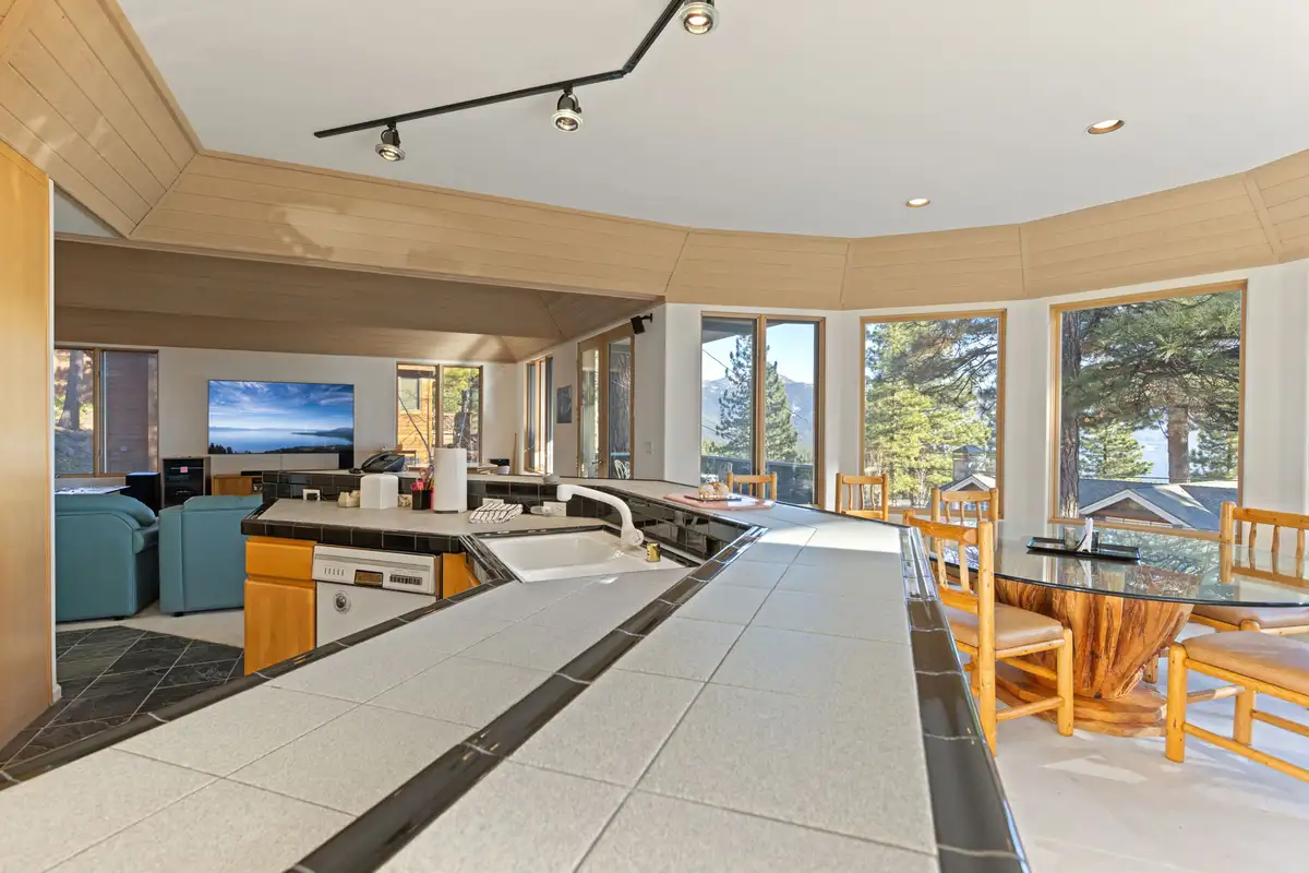 Open kitchen, 90s Tahoe Time Capsule