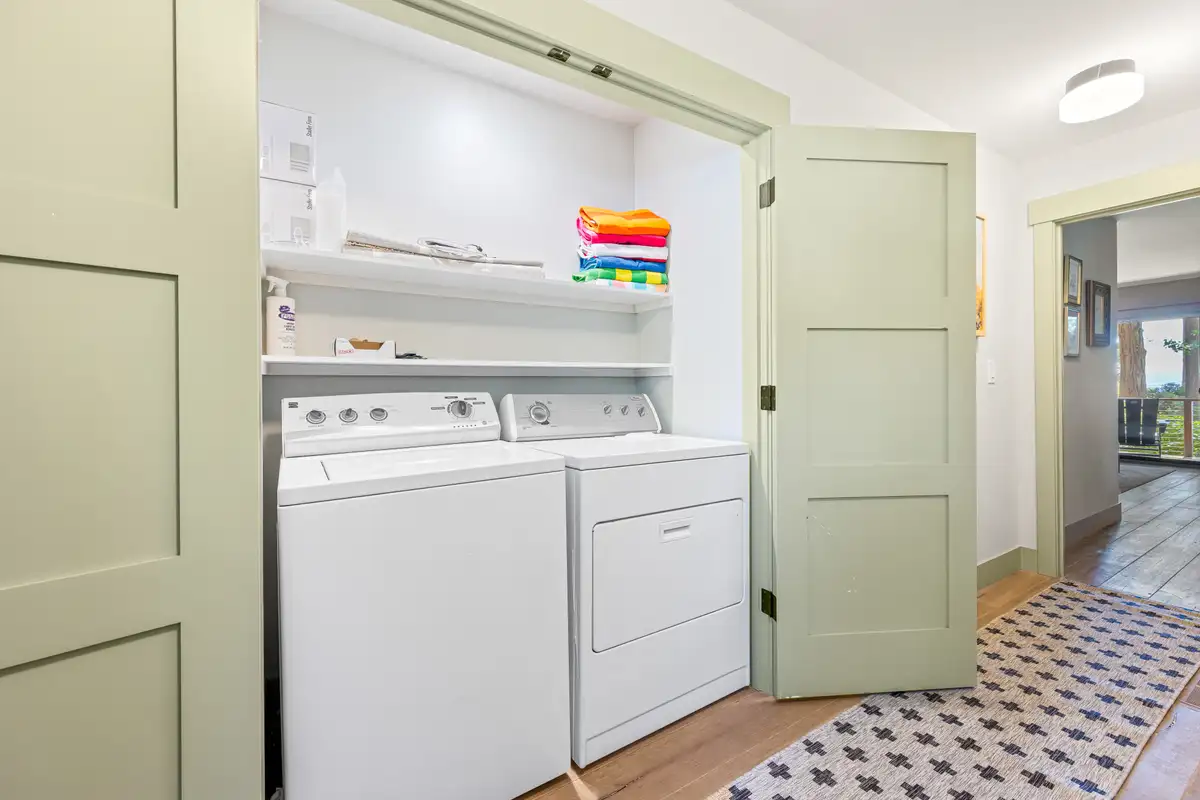 Laundry, Lakeside Luxe Retreat