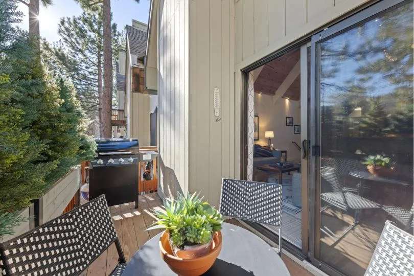Large outdoor deck at Serenity Bungalow overlooking the Sierra Nevada in Incline Village