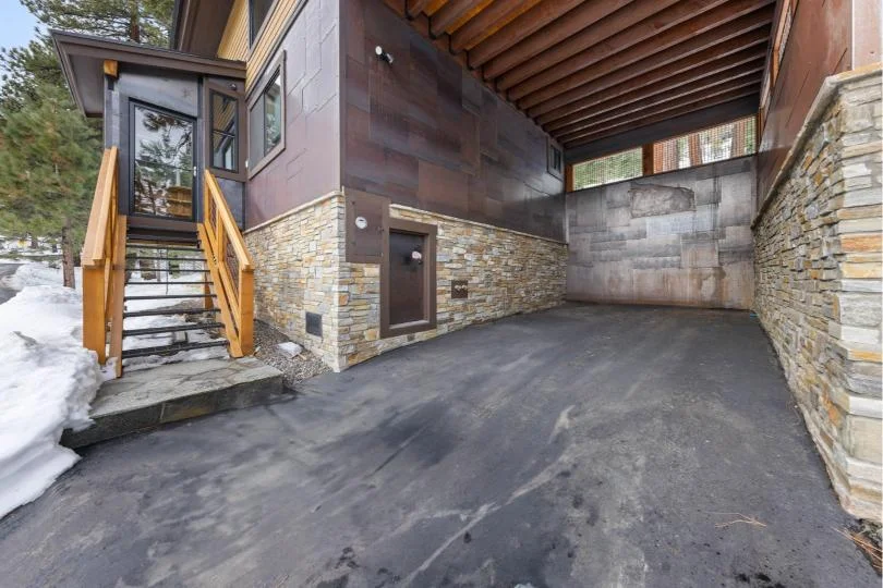 Private driveway and parking at Sugar Pine Tahoe Lodge in Incline Village, Lake Tahoe area